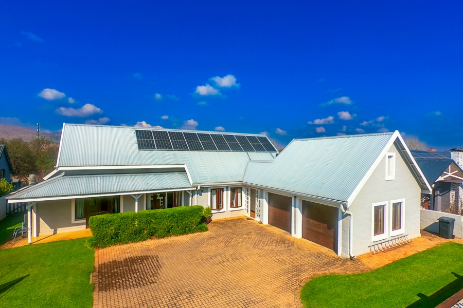 4 Bedroom Property for Sale in The Coves North West